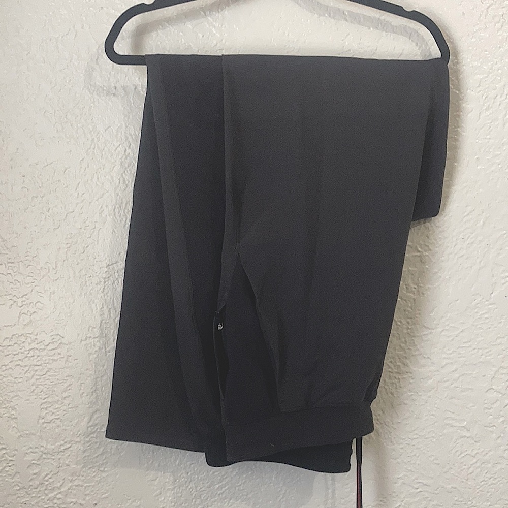 Men’s XL lululemon Discipline Style Pants
